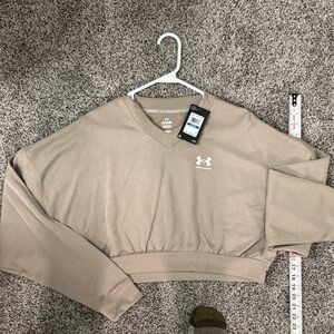 Under Armour Beige V-Neck Cropped Sweatshirt